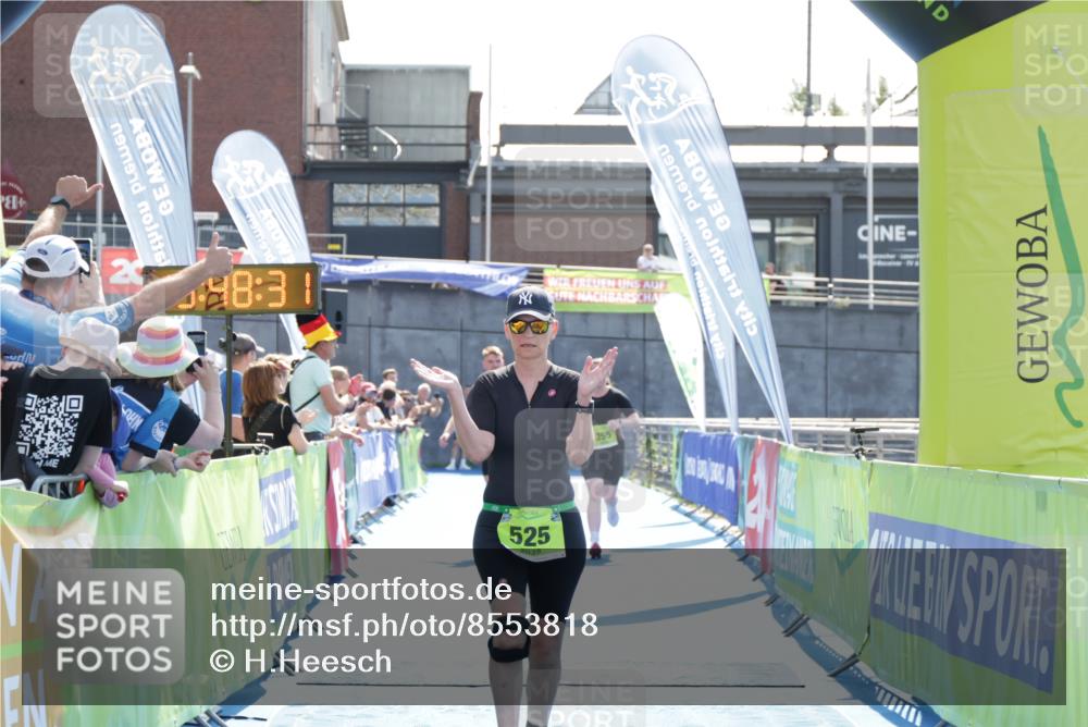 10.08.2025 - GEWOBA Citytriathlon Bremen H.Heesch http://msf.ph/oto/8553818 10.08.2025 15:48:35 Ziel 355 meine-sportfotos.de