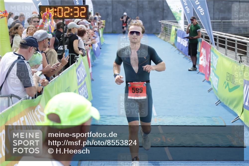 10.08.2025 - GEWOBA Citytriathlon Bremen H.Heesch http://msf.ph/oto/8553824 10.08.2025 14:02:35 Ziel 595, 873 meine-sportfotos.de
