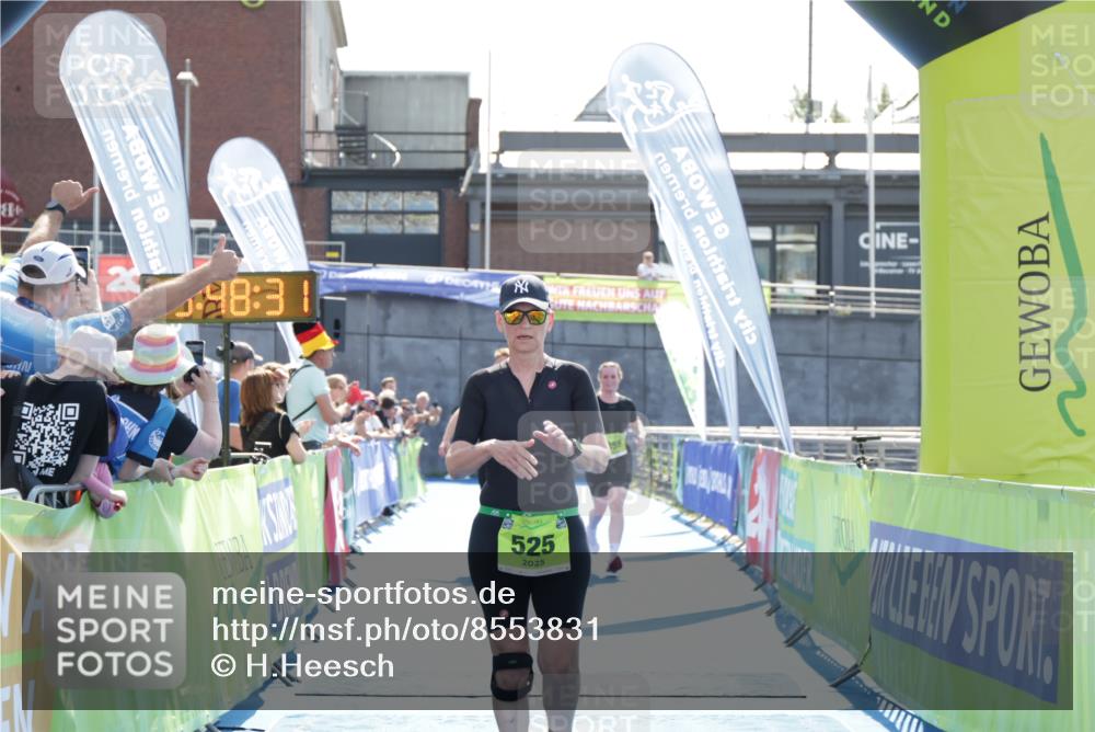 10.08.2025 - GEWOBA Citytriathlon Bremen H.Heesch http://msf.ph/oto/8553831 10.08.2025 15:48:35 Ziel 355 meine-sportfotos.de