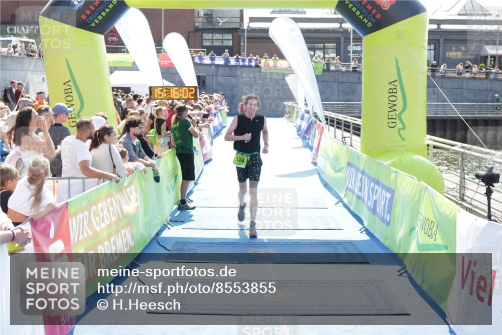 10.08.2025 - GEWOBA Citytriathlon Bremen H.Heesch http://msf.ph/oto/8553855 10.08.2025 15:16:06 Ziel 138 meine-sportfotos.de