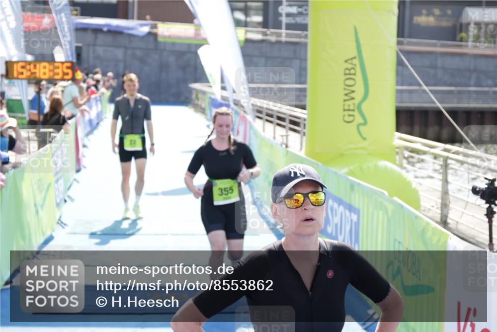 10.08.2025 - GEWOBA Citytriathlon Bremen H.Heesch http://msf.ph/oto/8553862 10.08.2025 15:48:39 Ziel 355 meine-sportfotos.de