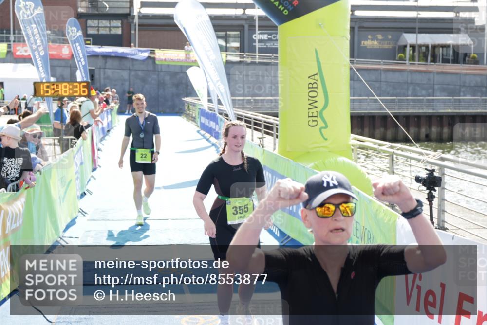 10.08.2025 - GEWOBA Citytriathlon Bremen H.Heesch http://msf.ph/oto/8553877 10.08.2025 15:48:40 Ziel 355 meine-sportfotos.de