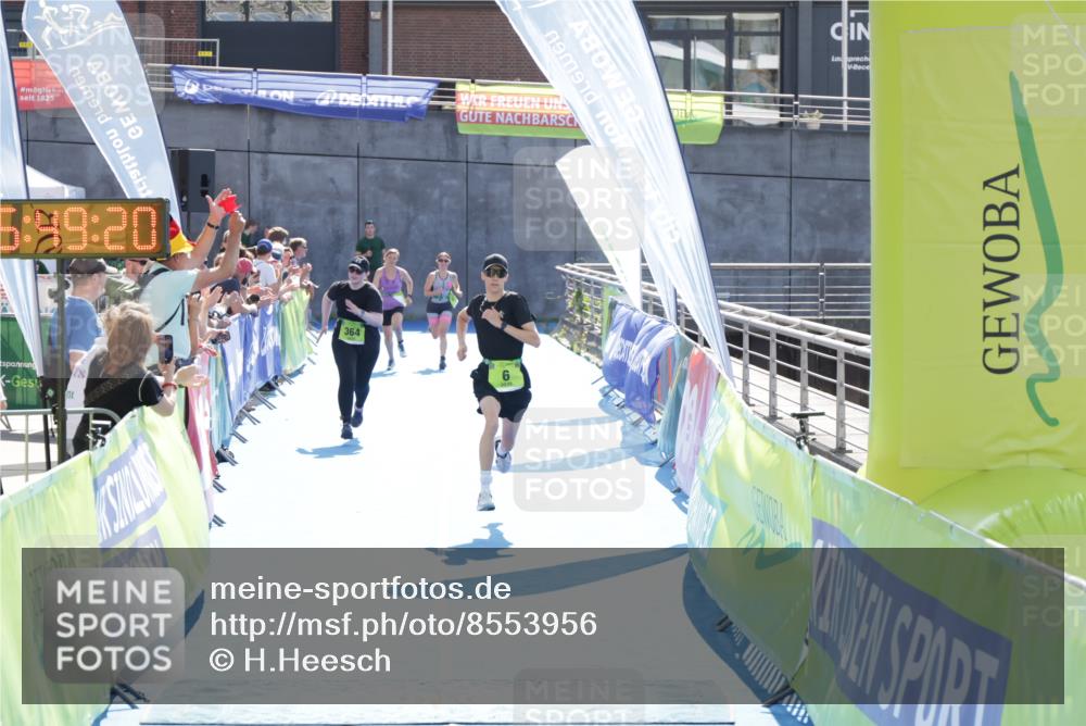 10.08.2025 - GEWOBA Citytriathlon Bremen H.Heesch http://msf.ph/oto/8553956 10.08.2025 15:49:24 Ziel 364 meine-sportfotos.de