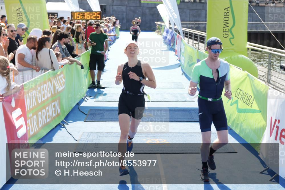10.08.2025 - GEWOBA Citytriathlon Bremen H.Heesch http://msf.ph/oto/8553977 10.08.2025 15:16:29 Ziel 93, 191, 488 meine-sportfotos.de