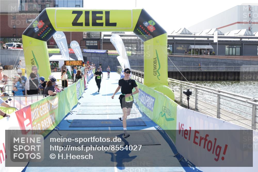 10.08.2025 - GEWOBA Citytriathlon Bremen H.Heesch http://msf.ph/oto/8554027 10.08.2025 15:49:26 Ziel 6, 364, 476, 477 meine-sportfotos.de