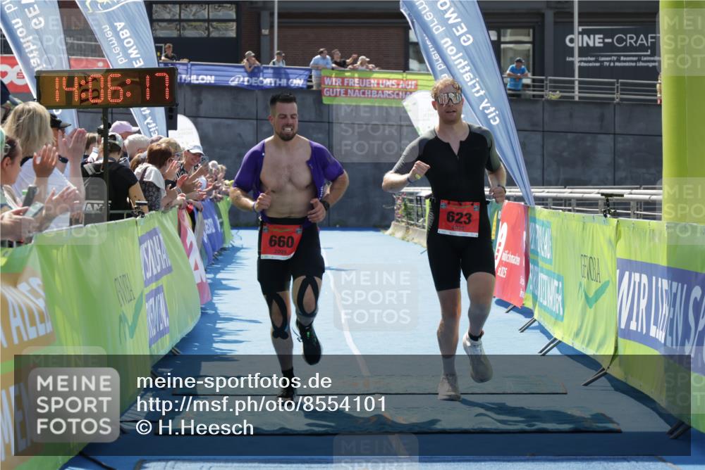 10.08.2025 - GEWOBA Citytriathlon Bremen H.Heesch http://msf.ph/oto/8554101 10.08.2025 14:06:20 Ziel 605, 623, 660 meine-sportfotos.de
