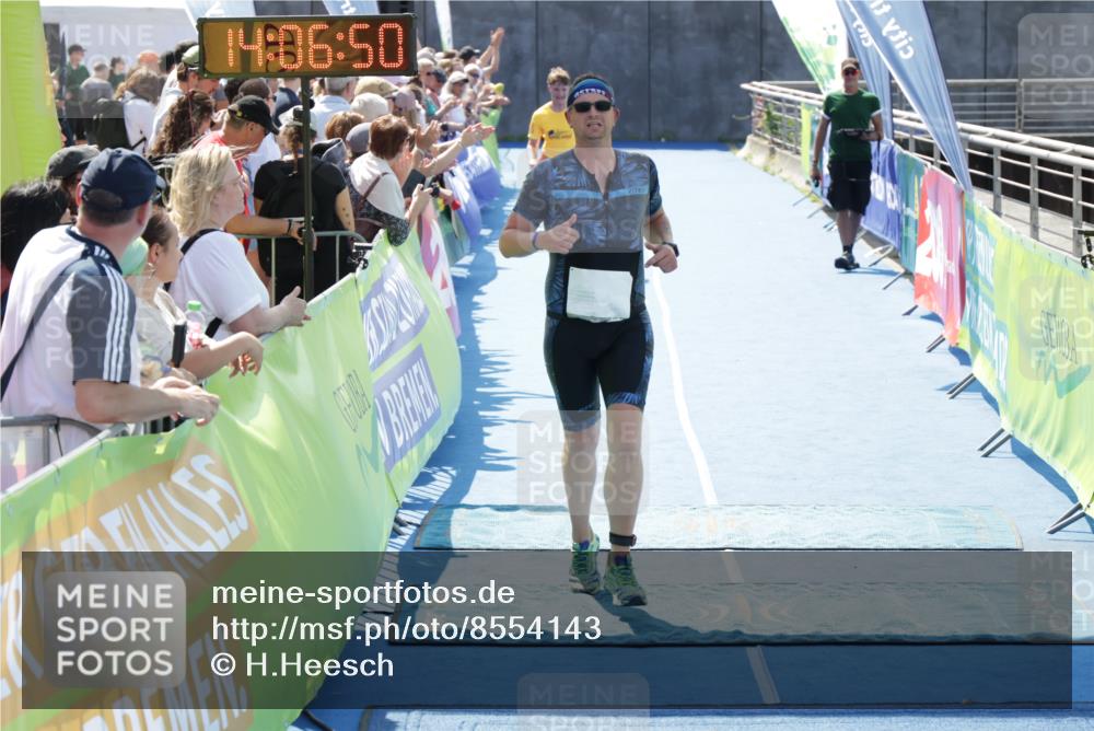 10.08.2025 - GEWOBA Citytriathlon Bremen H.Heesch http://msf.ph/oto/8554143 10.08.2025 14:06:54 Ziel 576, 788 meine-sportfotos.de
