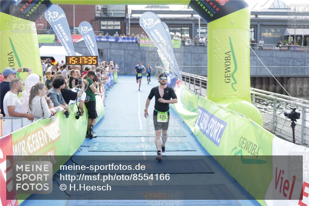 10.08.2025 - GEWOBA Citytriathlon Bremen H.Heesch http://msf.ph/oto/8554166 10.08.2025 15:17:39 Ziel 173 meine-sportfotos.de