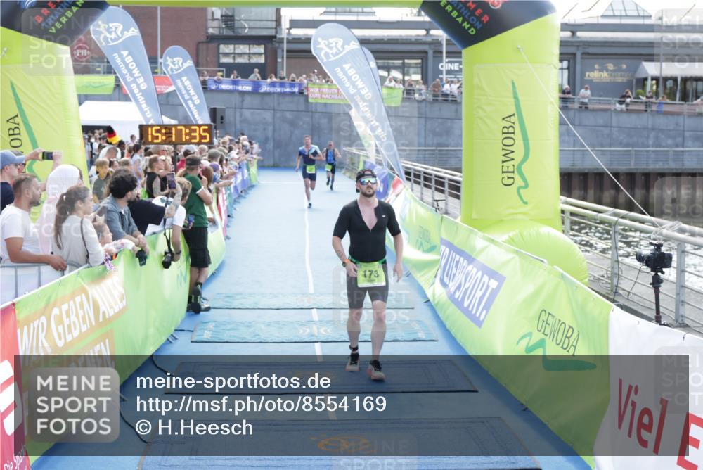 10.08.2025 - GEWOBA Citytriathlon Bremen H.Heesch http://msf.ph/oto/8554169 10.08.2025 15:17:39 Ziel 173 meine-sportfotos.de