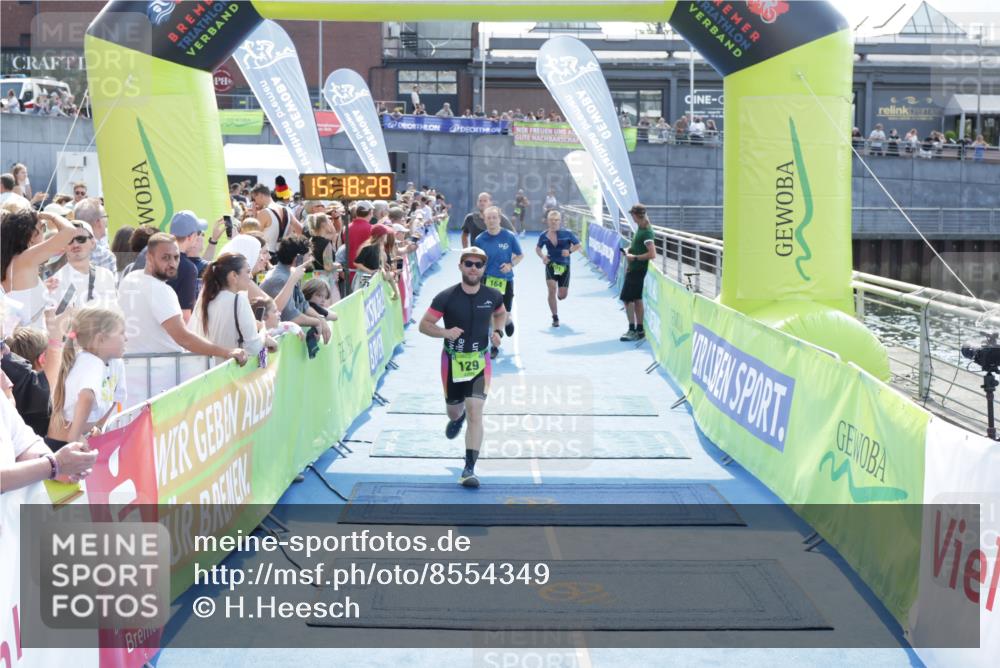 10.08.2025 - GEWOBA Citytriathlon Bremen H.Heesch http://msf.ph/oto/8554349 10.08.2025 15:18:32 Ziel 121, 129, 164, 201 meine-sportfotos.de