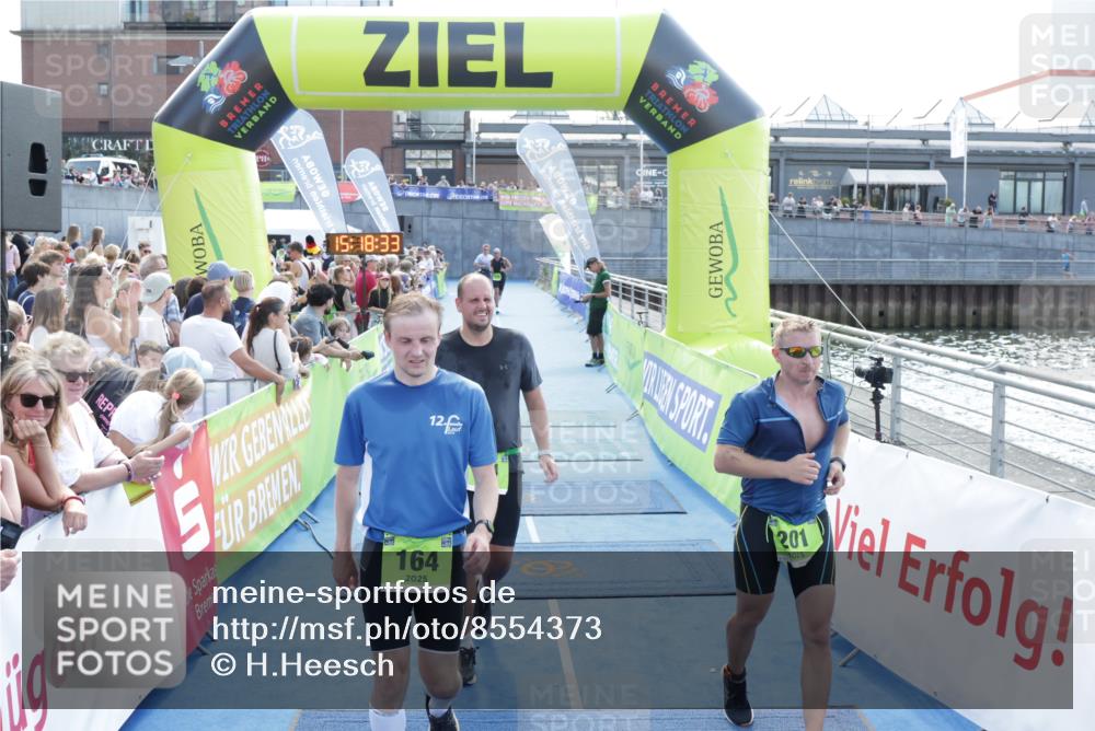 10.08.2025 - GEWOBA Citytriathlon Bremen H.Heesch http://msf.ph/oto/8554373 10.08.2025 15:18:37 Ziel 32, 121, 129, 164, 201, 215 meine-sportfotos.de