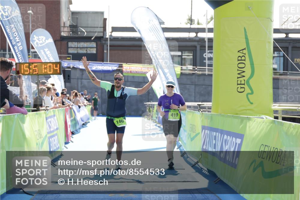 10.08.2025 - GEWOBA Citytriathlon Bremen H.Heesch http://msf.ph/oto/8554533 10.08.2025 15:51:08 Ziel 140, 419, 421 meine-sportfotos.de