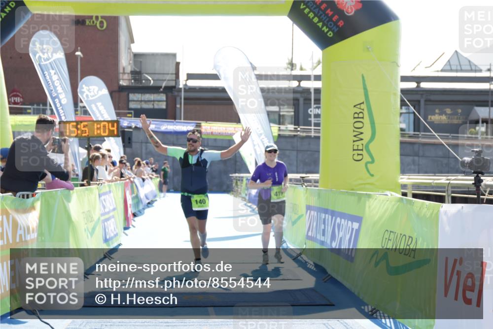 10.08.2025 - GEWOBA Citytriathlon Bremen H.Heesch http://msf.ph/oto/8554544 10.08.2025 15:51:08 Ziel 140, 419, 421 meine-sportfotos.de