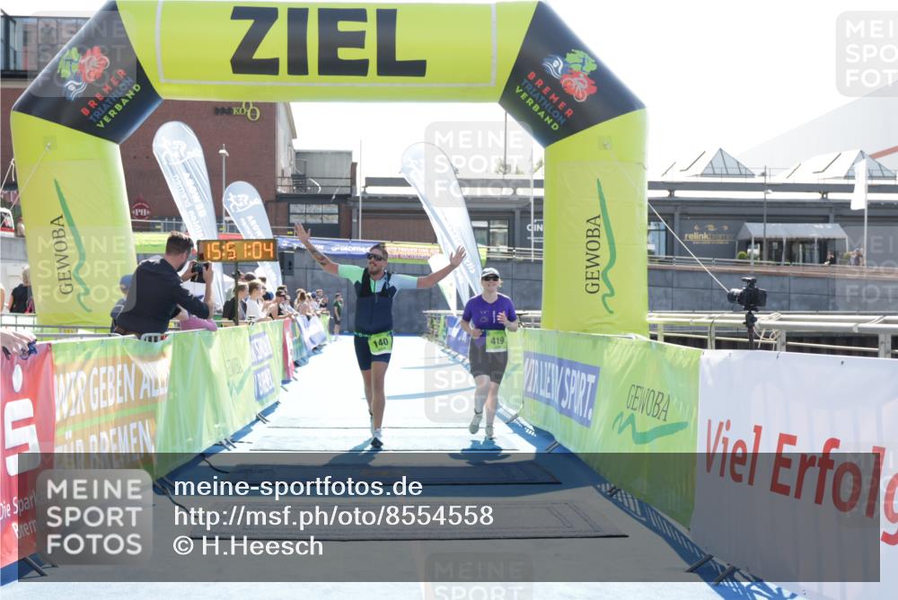 10.08.2025 - GEWOBA Citytriathlon Bremen H.Heesch http://msf.ph/oto/8554558 10.08.2025 15:51:08 Ziel 140, 419, 421 meine-sportfotos.de
