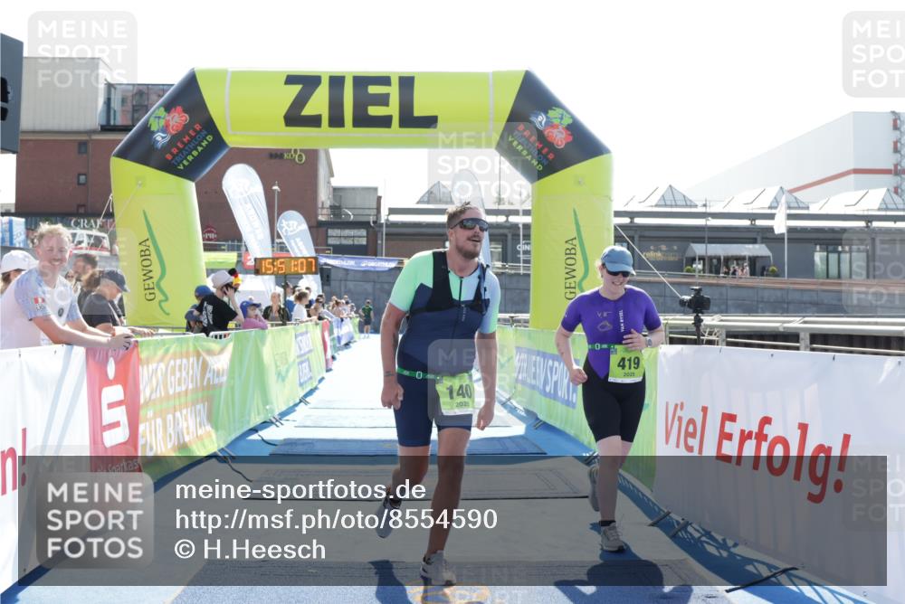 10.08.2025 - GEWOBA Citytriathlon Bremen H.Heesch http://msf.ph/oto/8554590 10.08.2025 15:51:11 Ziel 140, 419 meine-sportfotos.de