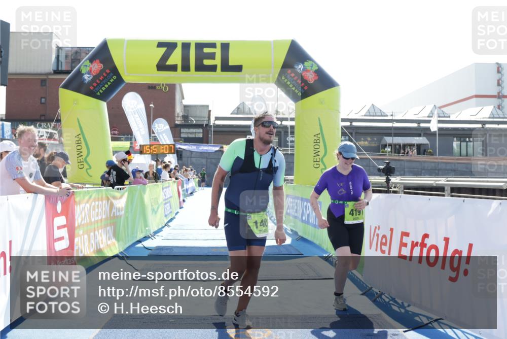 10.08.2025 - GEWOBA Citytriathlon Bremen H.Heesch http://msf.ph/oto/8554592 10.08.2025 15:51:11 Ziel 140, 419 meine-sportfotos.de