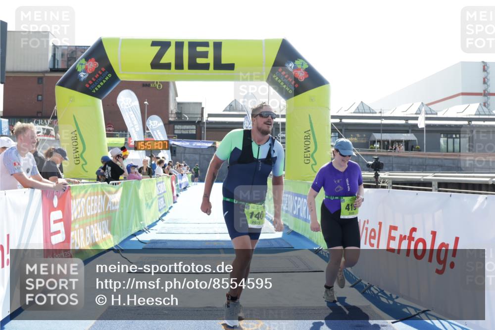 10.08.2025 - GEWOBA Citytriathlon Bremen H.Heesch http://msf.ph/oto/8554595 10.08.2025 15:51:11 Ziel 140, 419 meine-sportfotos.de