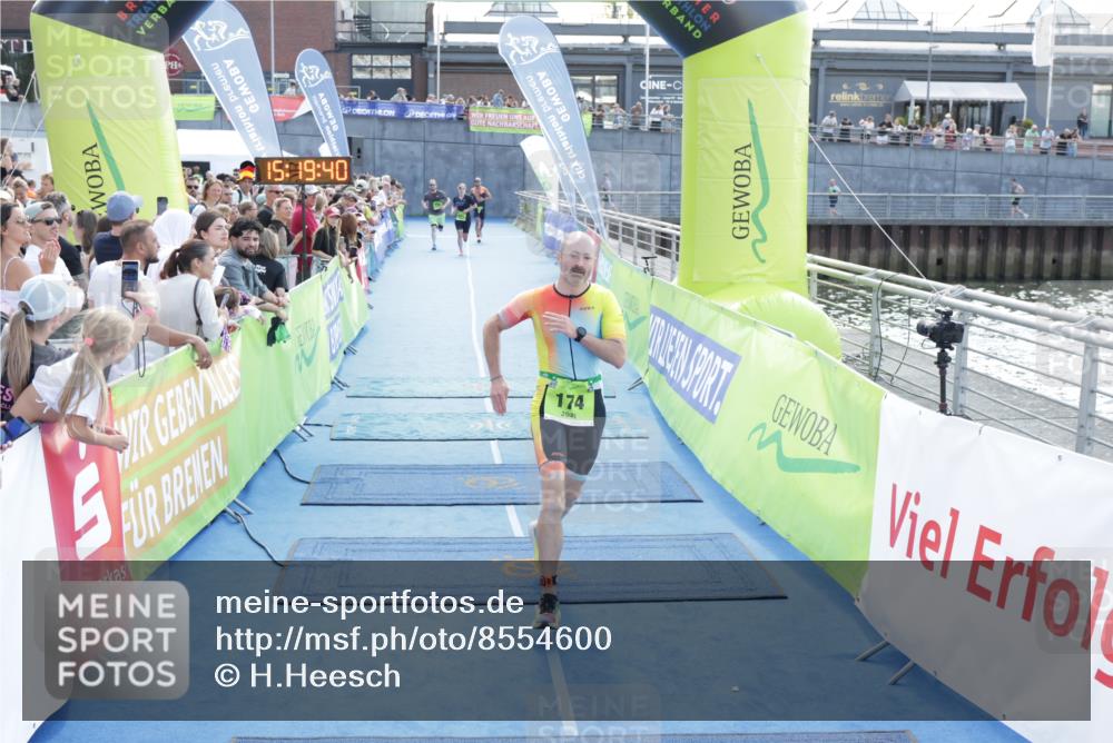 10.08.2025 - GEWOBA Citytriathlon Bremen H.Heesch http://msf.ph/oto/8554600 10.08.2025 15:19:44 Ziel 106, 174, 431 meine-sportfotos.de