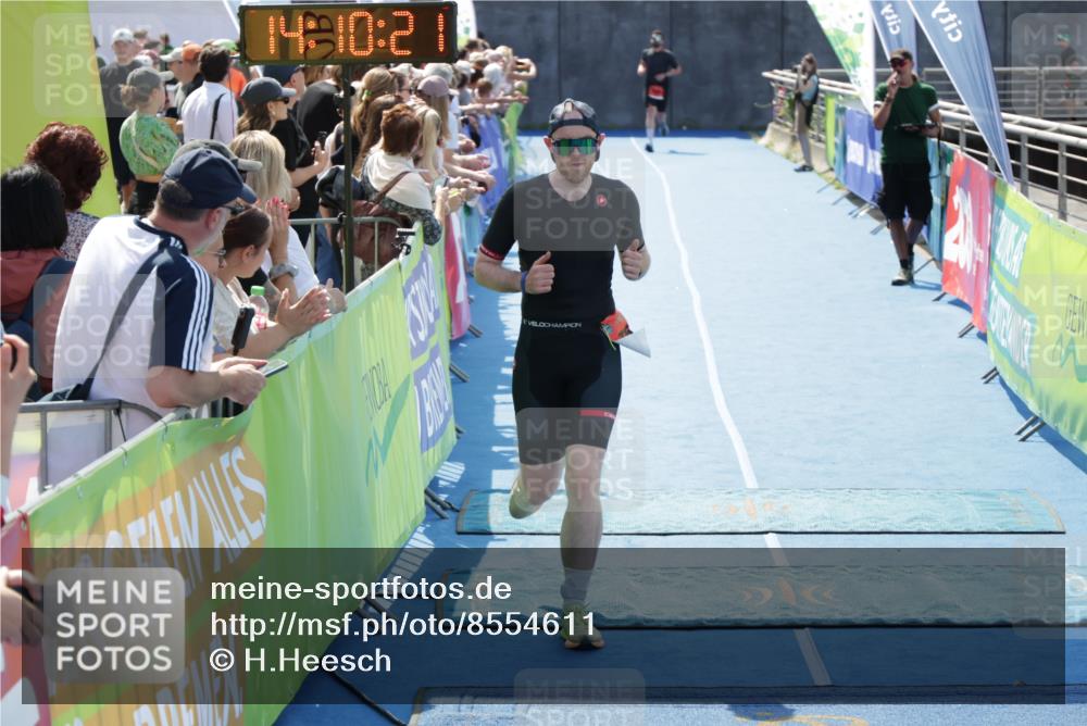 10.08.2025 - GEWOBA Citytriathlon Bremen H.Heesch http://msf.ph/oto/8554611 10.08.2025 14:10:25 Ziel 753 meine-sportfotos.de