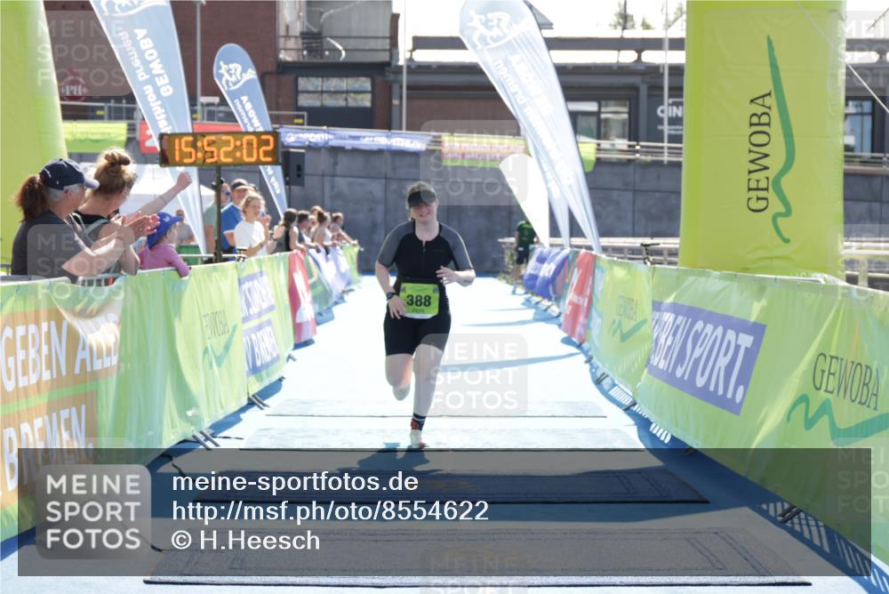 10.08.2025 - GEWOBA Citytriathlon Bremen H.Heesch http://msf.ph/oto/8554622 10.08.2025 15:52:06 Ziel 388 meine-sportfotos.de
