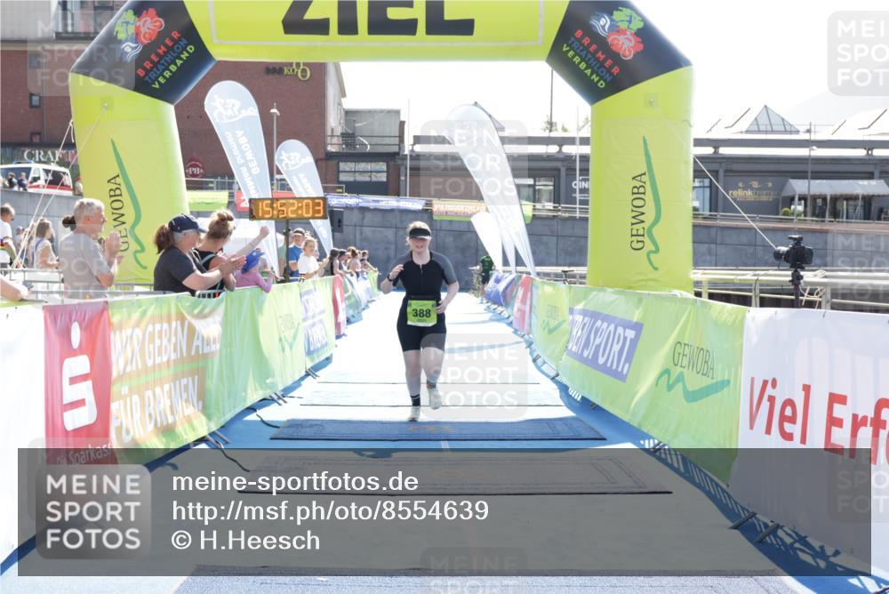 10.08.2025 - GEWOBA Citytriathlon Bremen H.Heesch http://msf.ph/oto/8554639 10.08.2025 15:52:07 Ziel 388 meine-sportfotos.de