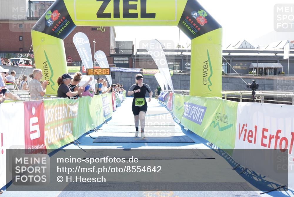 10.08.2025 - GEWOBA Citytriathlon Bremen H.Heesch http://msf.ph/oto/8554642 10.08.2025 15:52:07 Ziel 388 meine-sportfotos.de