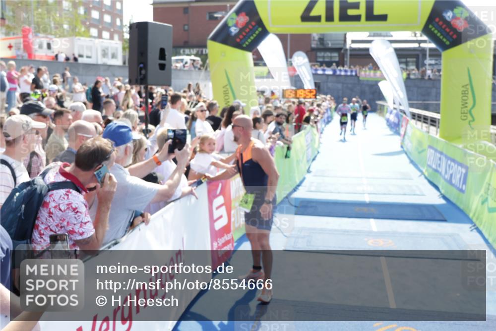 10.08.2025 - GEWOBA Citytriathlon Bremen H.Heesch http://msf.ph/oto/8554666 10.08.2025 15:19:56 Ziel 88, 123, 224, 238, 431, 445 meine-sportfotos.de