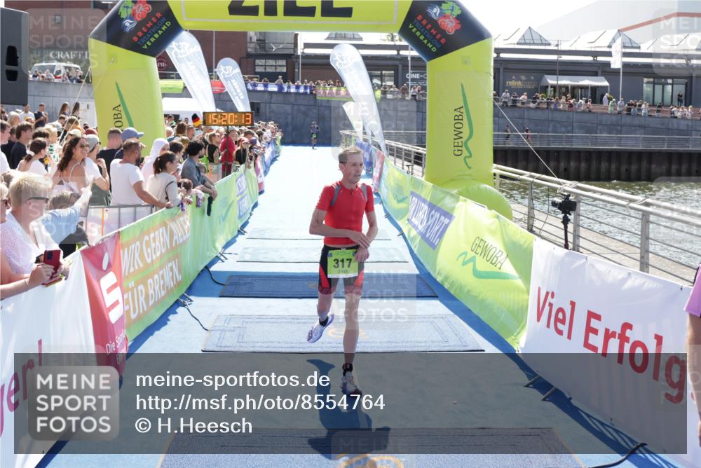 10.08.2025 - GEWOBA Citytriathlon Bremen H.Heesch http://msf.ph/oto/8554764 10.08.2025 15:20:17 Ziel 81, 317 meine-sportfotos.de