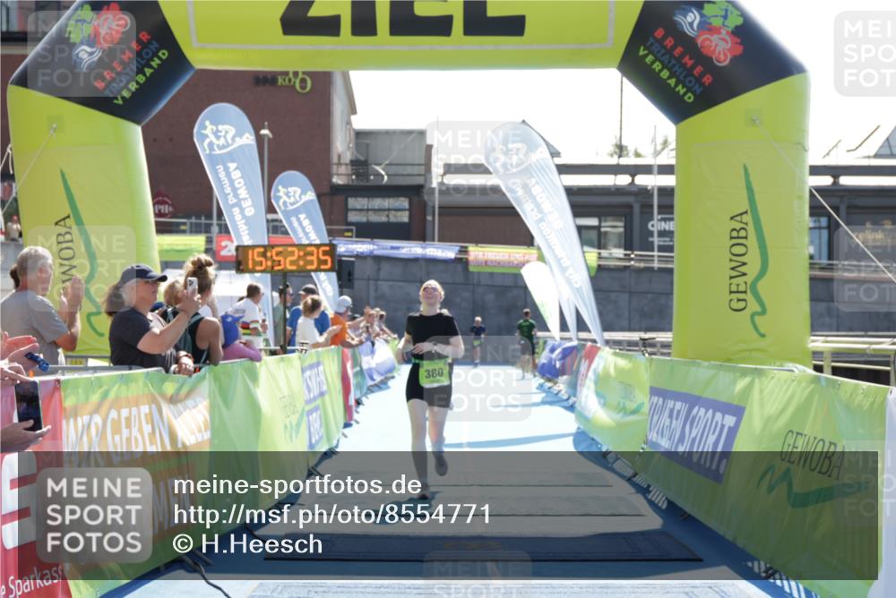 10.08.2025 - GEWOBA Citytriathlon Bremen H.Heesch http://msf.ph/oto/8554771 10.08.2025 15:52:39 Ziel 339, 380 meine-sportfotos.de