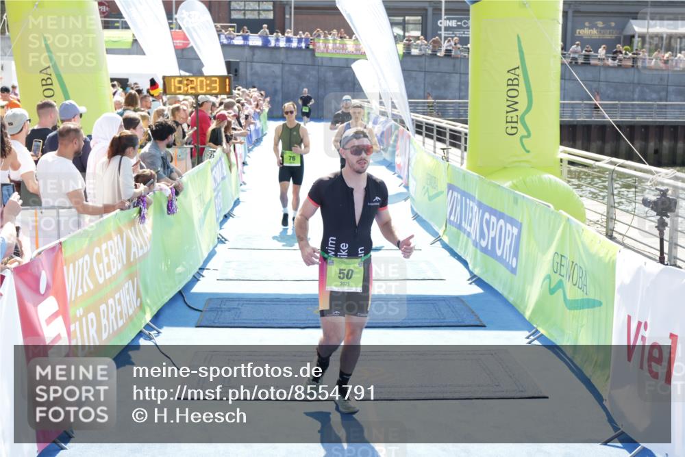 10.08.2025 - GEWOBA Citytriathlon Bremen H.Heesch http://msf.ph/oto/8554791 10.08.2025 15:20:35 Ziel 20, 47, 50, 76, 177 meine-sportfotos.de