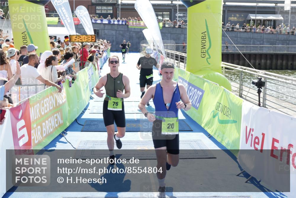 10.08.2025 - GEWOBA Citytriathlon Bremen H.Heesch http://msf.ph/oto/8554804 10.08.2025 15:20:37 Ziel 20, 47, 50, 76 meine-sportfotos.de