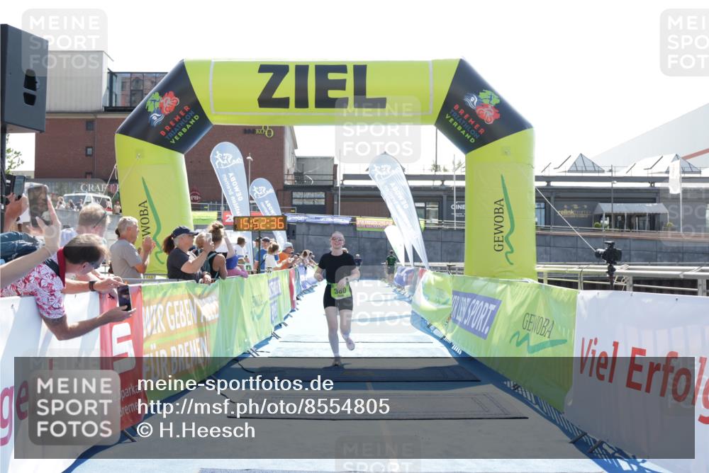 10.08.2025 - GEWOBA Citytriathlon Bremen H.Heesch http://msf.ph/oto/8554805 10.08.2025 15:52:40 Ziel 339, 380 meine-sportfotos.de