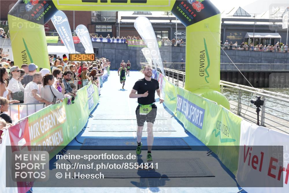 10.08.2025 - GEWOBA Citytriathlon Bremen H.Heesch http://msf.ph/oto/8554841 10.08.2025 15:20:44 Ziel 20, 47, 69, 314, 353 meine-sportfotos.de
