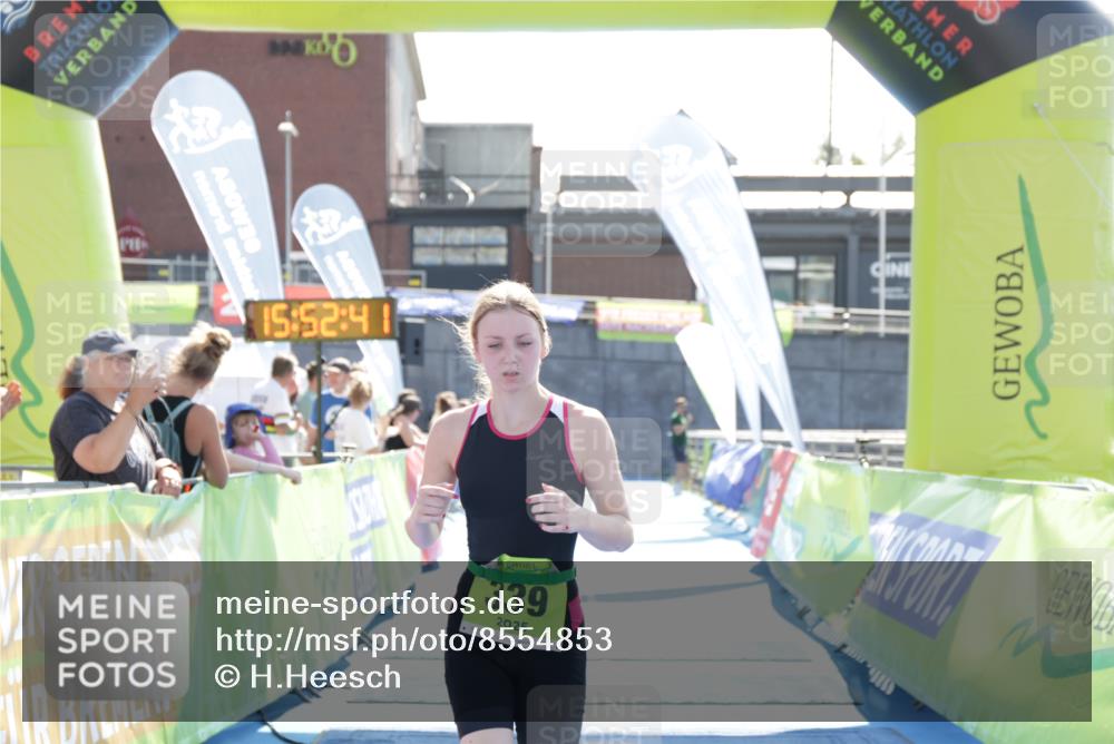 10.08.2025 - GEWOBA Citytriathlon Bremen H.Heesch http://msf.ph/oto/8554853 10.08.2025 15:52:45 Ziel 339, 380 meine-sportfotos.de