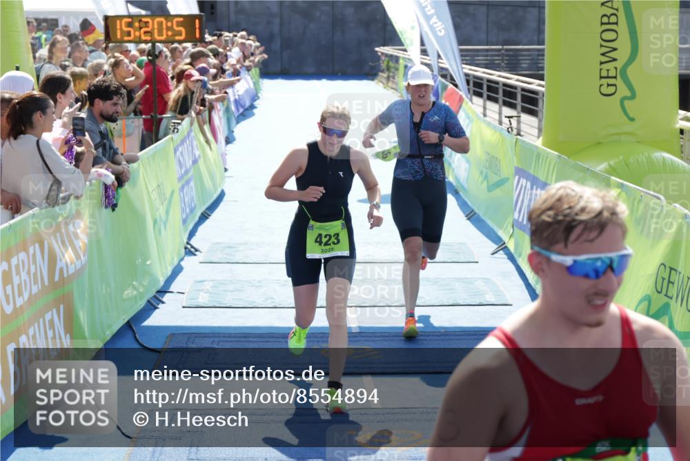 10.08.2025 - GEWOBA Citytriathlon Bremen H.Heesch http://msf.ph/oto/8554894 10.08.2025 15:20:55 Ziel 30, 314, 353, 423, 436 meine-sportfotos.de