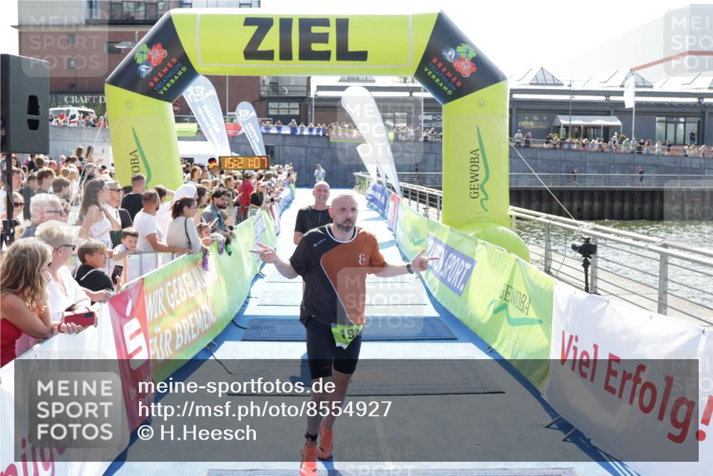 10.08.2025 - GEWOBA Citytriathlon Bremen H.Heesch http://msf.ph/oto/8554927 10.08.2025 15:21:10 Ziel 198, 272 meine-sportfotos.de