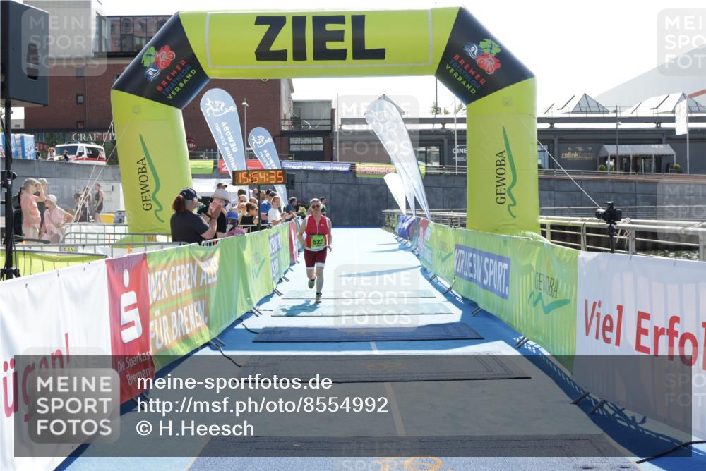 10.08.2025 - GEWOBA Citytriathlon Bremen H.Heesch http://msf.ph/oto/8554992 10.08.2025 15:54:39 Ziel 522 meine-sportfotos.de
