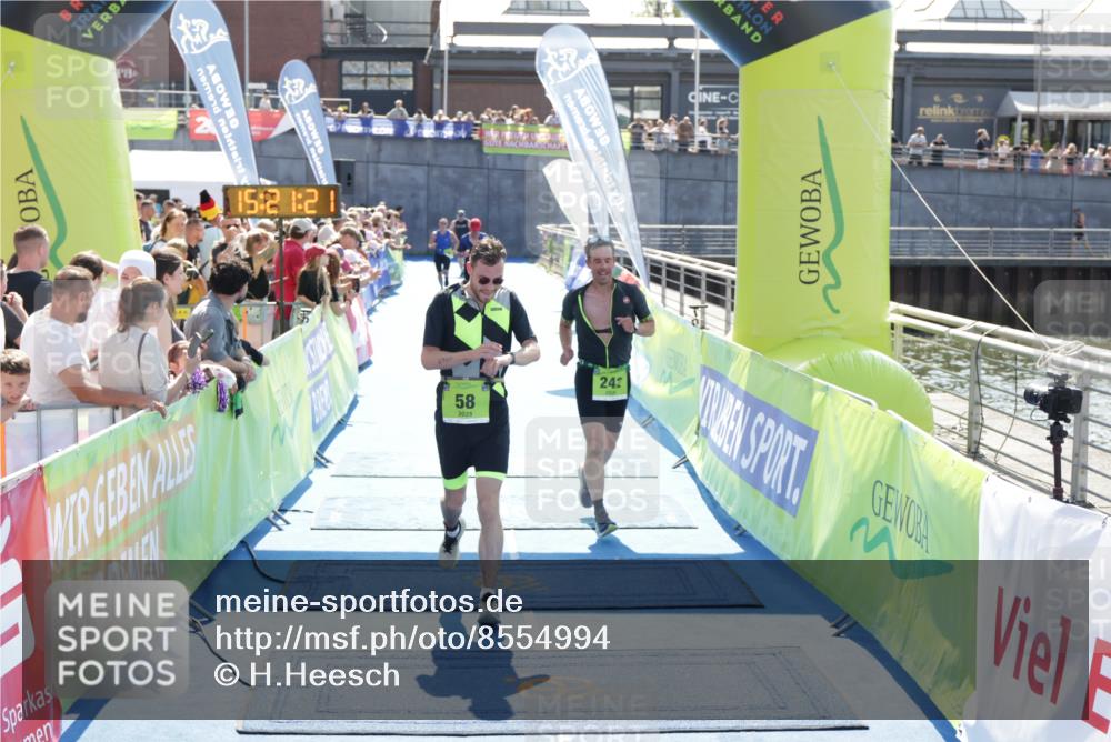 10.08.2025 - GEWOBA Citytriathlon Bremen H.Heesch http://msf.ph/oto/8554994 10.08.2025 15:21:25 Ziel 58, 90, 147, 242, 289 meine-sportfotos.de