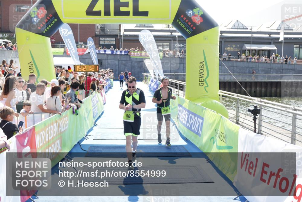10.08.2025 - GEWOBA Citytriathlon Bremen H.Heesch http://msf.ph/oto/8554999 10.08.2025 15:21:25 Ziel 58, 90, 147, 242, 289 meine-sportfotos.de