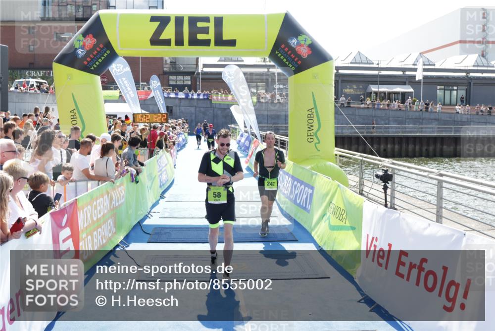 10.08.2025 - GEWOBA Citytriathlon Bremen H.Heesch http://msf.ph/oto/8555002 10.08.2025 15:21:26 Ziel 58, 90, 147, 242, 289, 484 meine-sportfotos.de