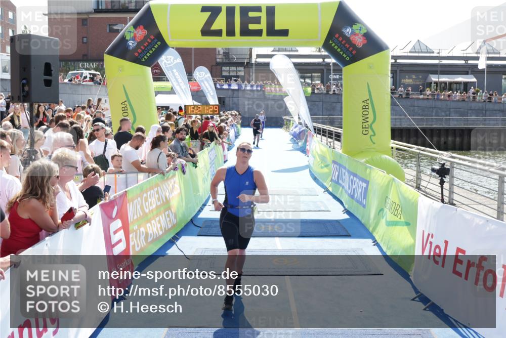 10.08.2025 - GEWOBA Citytriathlon Bremen H.Heesch http://msf.ph/oto/8555030 10.08.2025 15:21:33 Ziel 289, 484 meine-sportfotos.de