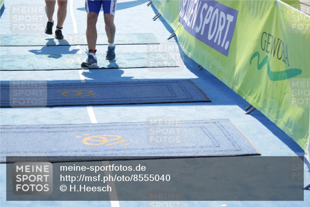 10.08.2025 - GEWOBA Citytriathlon Bremen H.Heesch http://msf.ph/oto/8555040 10.08.2025 15:21:40 Ziel 253, 865 meine-sportfotos.de