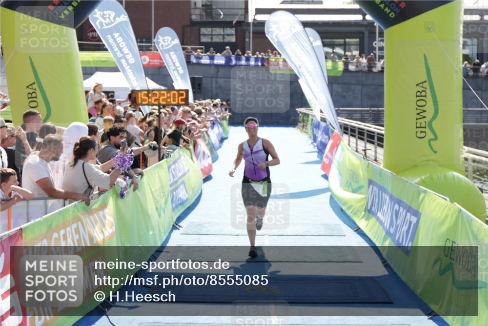 10.08.2025 - GEWOBA Citytriathlon Bremen H.Heesch http://msf.ph/oto/8555085 10.08.2025 15:22:06 Ziel 36, 479 meine-sportfotos.de