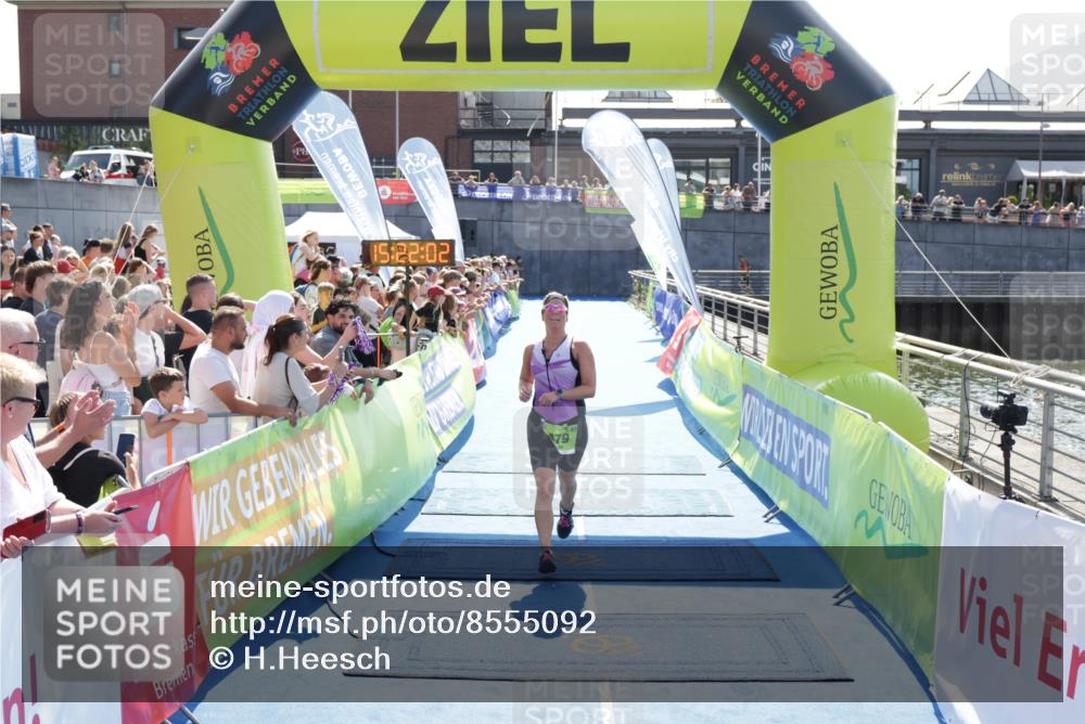 10.08.2025 - GEWOBA Citytriathlon Bremen H.Heesch http://msf.ph/oto/8555092 10.08.2025 15:22:06 Ziel 36, 479 meine-sportfotos.de