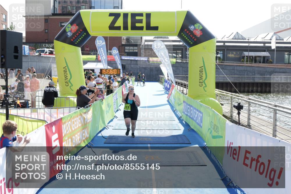 10.08.2025 - GEWOBA Citytriathlon Bremen H.Heesch http://msf.ph/oto/8555145 10.08.2025 15:56:05 Ziel 413 meine-sportfotos.de