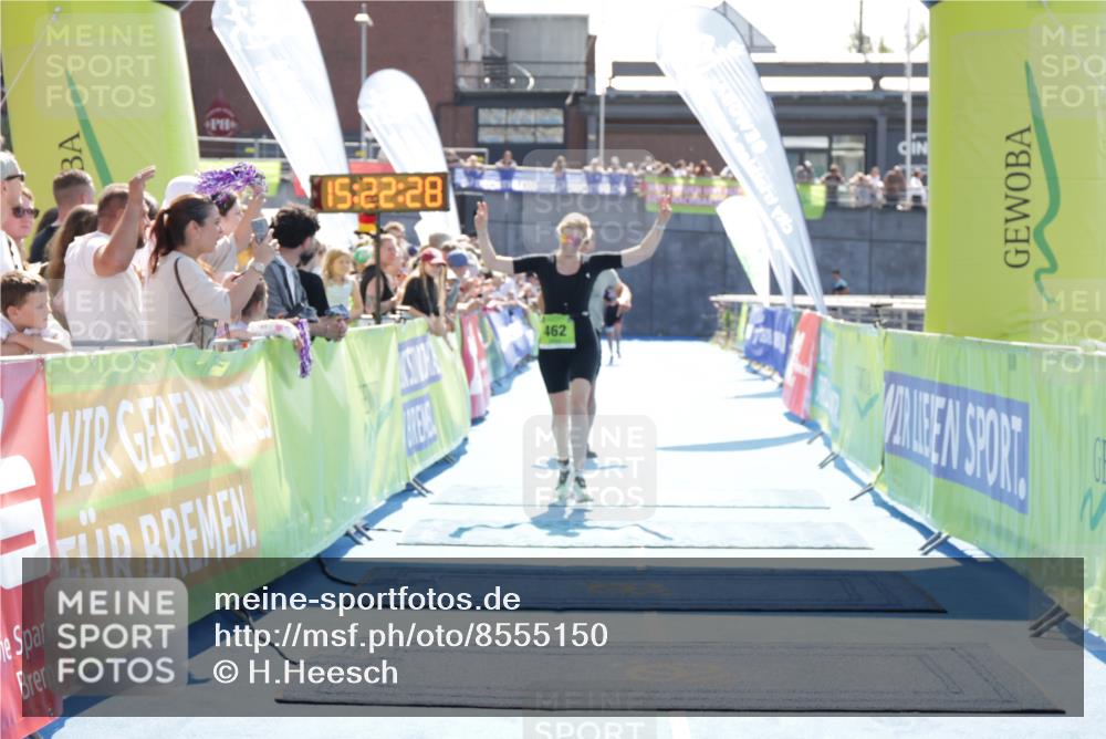 10.08.2025 - GEWOBA Citytriathlon Bremen H.Heesch http://msf.ph/oto/8555150 10.08.2025 15:22:32 Ziel 124, 462 meine-sportfotos.de
