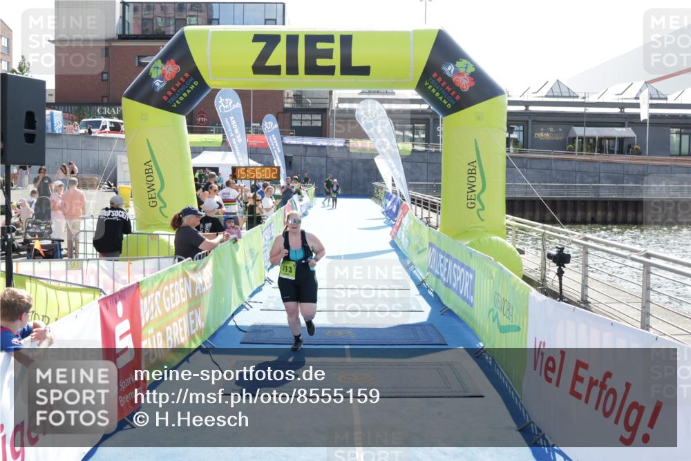10.08.2025 - GEWOBA Citytriathlon Bremen H.Heesch http://msf.ph/oto/8555159 10.08.2025 15:56:06 Ziel 413 meine-sportfotos.de