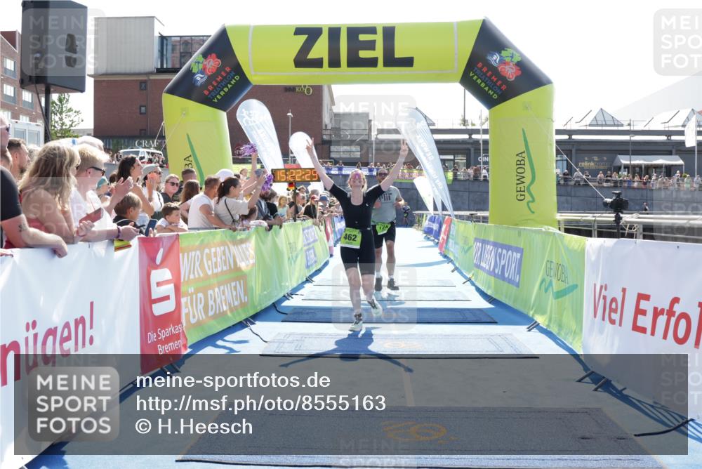 10.08.2025 - GEWOBA Citytriathlon Bremen H.Heesch http://msf.ph/oto/8555163 10.08.2025 15:22:33 Ziel 124, 462 meine-sportfotos.de