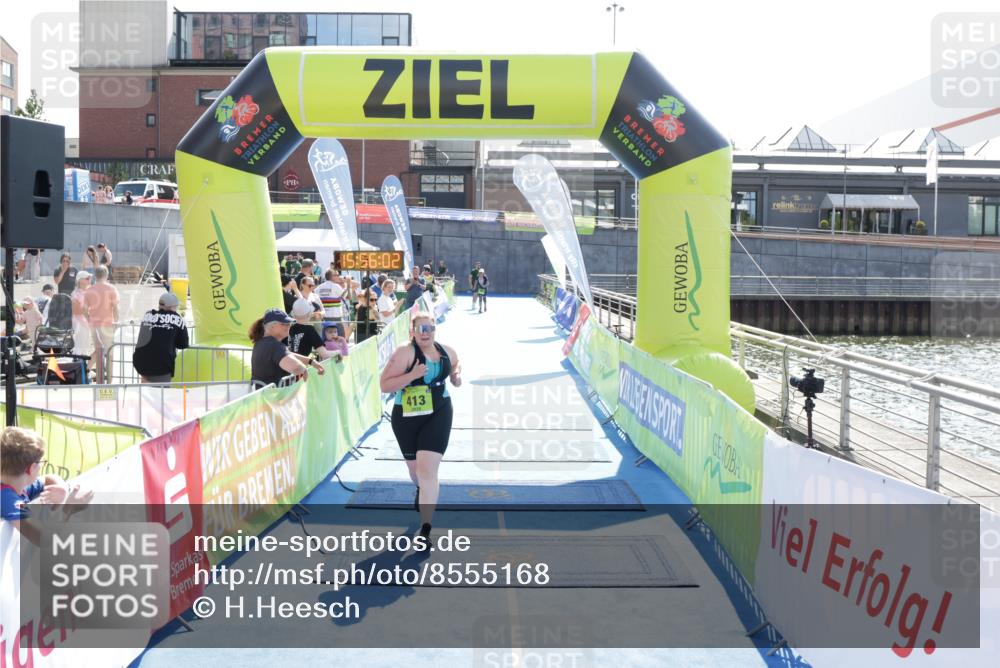 10.08.2025 - GEWOBA Citytriathlon Bremen H.Heesch http://msf.ph/oto/8555168 10.08.2025 15:56:06 Ziel 413 meine-sportfotos.de