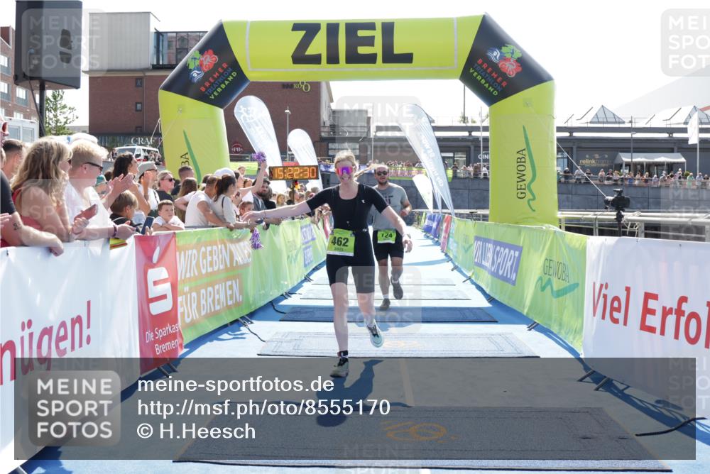 10.08.2025 - GEWOBA Citytriathlon Bremen H.Heesch http://msf.ph/oto/8555170 10.08.2025 15:22:34 Ziel 124, 462, 480 meine-sportfotos.de